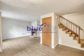 429 SW 121st Pl in Portland, OR - Building Photo - Building Photo