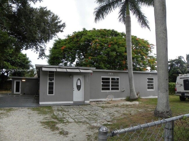 property at 15495 Hayes Ln