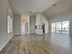 1576 Jamaica Ct in Marco Island, FL - Foto de edificio - Building Photo