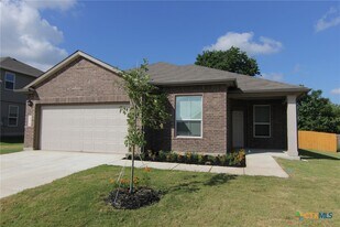 1330 Ace Ranch St in New Braunfels, TX - Building Photo