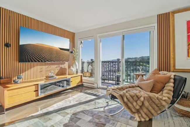 109 Lower Ter, Unit 109