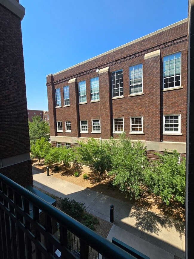 property at 201 Arno St NE