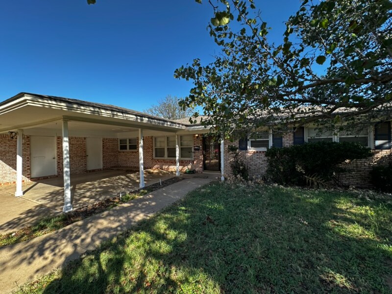 4914 11th St in Lubbock, TX - Building Photo