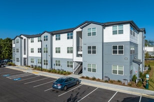 Allora Gainesville in Gainesville, GA - Building Photo