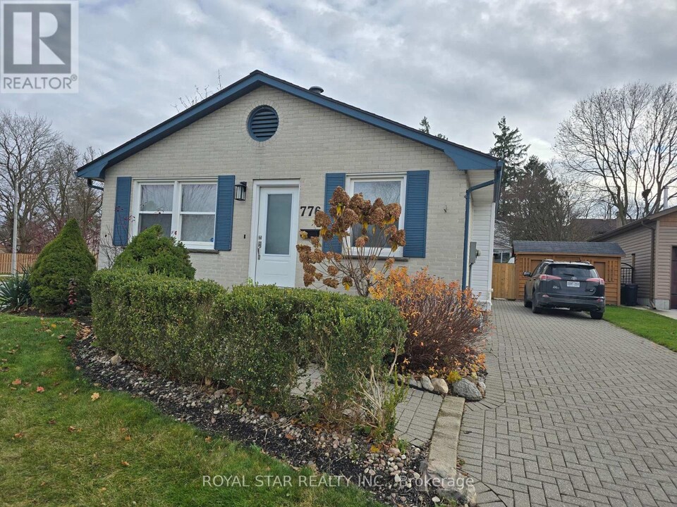 776 Gladstone Dr in Woodstock, ON - Building Photo