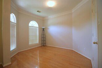 818 Presley Way in Sugar Land, TX - Building Photo - Building Photo