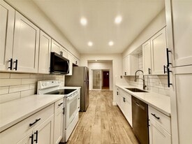 11122 Village Bend Ln in Houston, TX - Building Photo