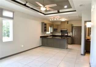 16 Teague Ave in Edinburg, TX - Building Photo - Building Photo