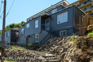 1809-1815 5th Ave N in Seattle, WA - Building Photo