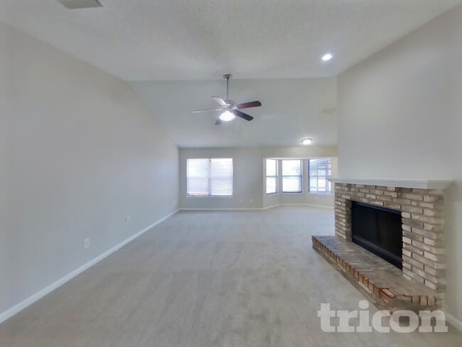 1487 Rose Hill Dr E in Jacksonville, FL - Building Photo - Building Photo