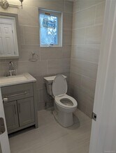 62 Forest Row in Great Neck, NY - Building Photo - Building Photo