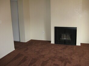 Sun Valley Apartments in Sun Valley, CA - Building Photo - Building Photo