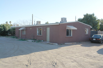 2631 N Haskell Dr in Tucson, AZ - Building Photo - Building Photo