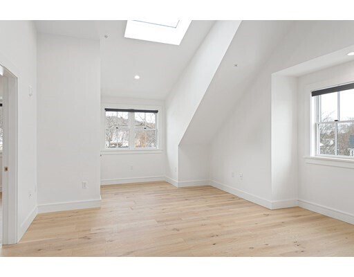 493 Trapelo Rd-Unit -306 in Belmont, MA - Building Photo