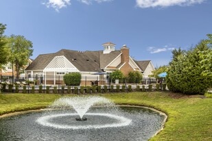 Barclay Glen Apartments in Williamstown, NJ - Building Photo
