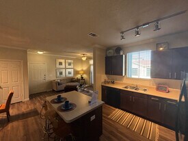 1811 Medical Pkwy in San Marcos, TX - Building Photo