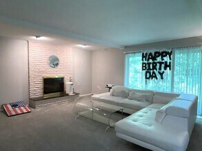 42845 Inverness Ct in Northville, MI - Building Photo - Building Photo