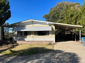 101 Greenbrier Dr in Oroville, CA - Building Photo