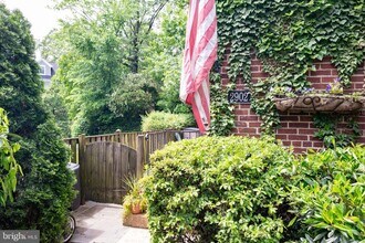 2902 Landover St in Alexandria, VA - Building Photo - Building Photo