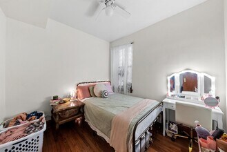 2420 S Oakley Ave in Chicago, IL - Building Photo - Building Photo