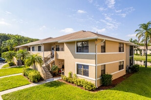 Cypress Park in Boynton Beach, FL - Building Photo