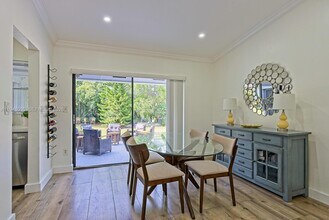 10900 SW 124th Rd in Miami, FL - Building Photo - Building Photo