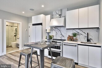 1612 Cambridge St in Philadelphia, PA - Building Photo - Building Photo