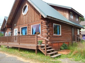 Belmonte Vista in Homer, AK - Building Photo - Building Photo