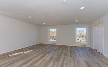 128 Rockefeller Rd in Delmar, NY - Building Photo - Building Photo