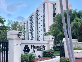 16919 N Bay Rd in Sunny Isles Beach, FL - Building Photo - Building Photo