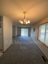 15280 Lesley Ln in Eden Prairie, MN - Building Photo - Building Photo