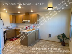 5324 S 2nd Ave in Everett, WA - Building Photo - Building Photo