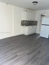 1262 SW 4th St in Miami, FL - Building Photo - Building Photo