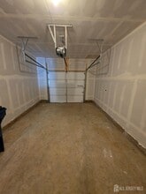 804 Sadie Cir in New Brunswick, NJ - Building Photo - Building Photo