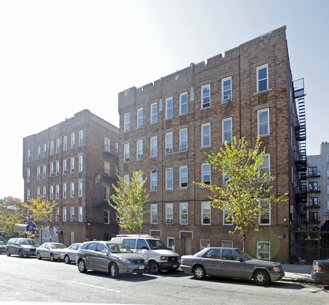 1505 Leland Ave in Bronx, NY - Building Photo - Building Photo