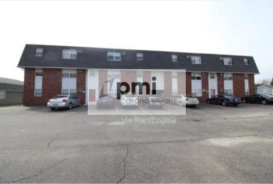 property at 24 W Buchanan Ave