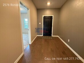 2576 Russell St in Crandall, TX - Building Photo - Building Photo