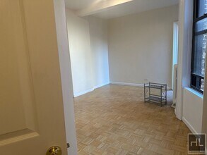 WEST 187 STREET, Unit 6A in New York, NY - Building Photo - Building Photo