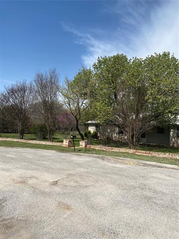 404 McSmith Ct in Granbury, TX - Building Photo - Building Photo