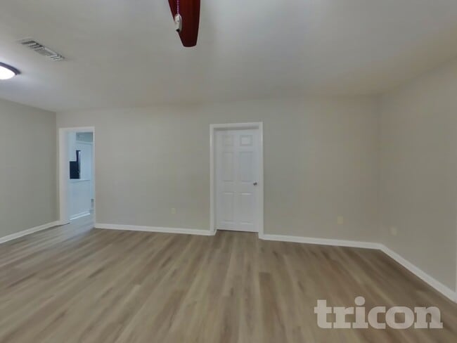 1332 W Hartley Cir in Deltona, FL - Building Photo - Building Photo