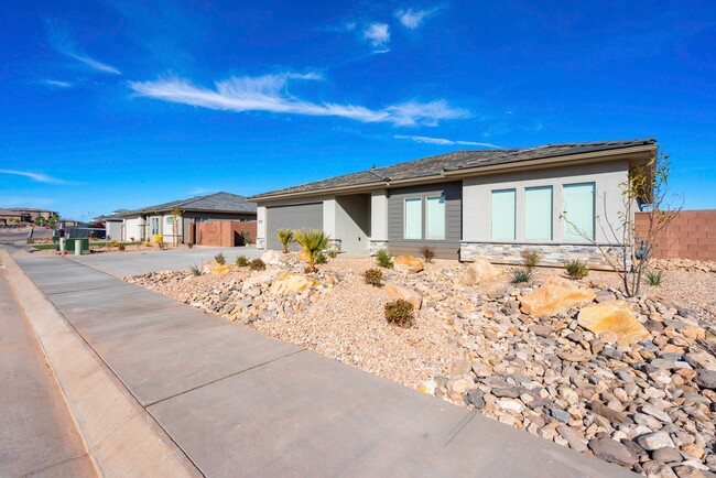 3717 Church Rocks Dr in Saint George, UT - Building Photo - Building Photo