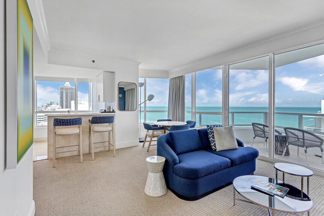 4401 Collins Ave in Miami Beach, FL - Foto de edificio