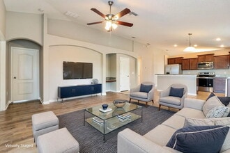 509 Vista Ridge Dr in Ruskin, FL - Building Photo - Building Photo