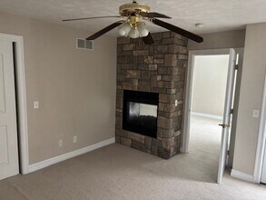 113 Clubhouse Dr in Battle Creek, MI - Building Photo - Building Photo