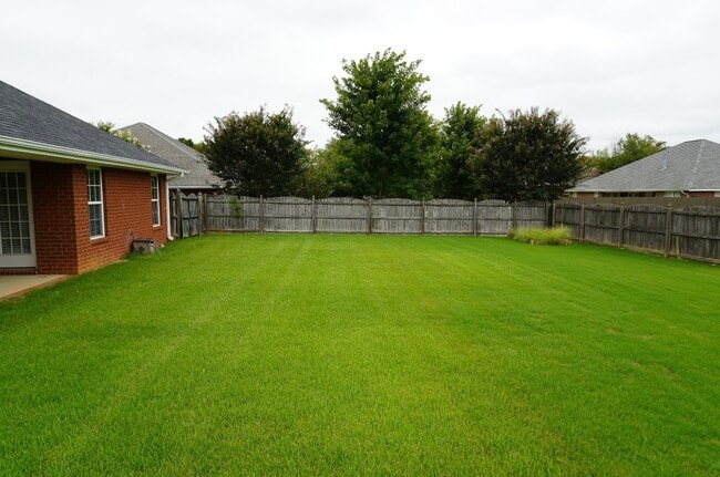 7009 Lynnfield Dr SE in Owens Cross Roads, AL - Foto de edificio - Building Photo