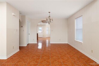 14 Harvard Ave in McAllen, TX - Building Photo - Building Photo