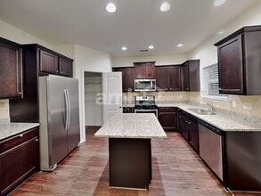 1386 Key Manor Ln, Unit 2 in Lawrenceville, GA - Building Photo - Building Photo