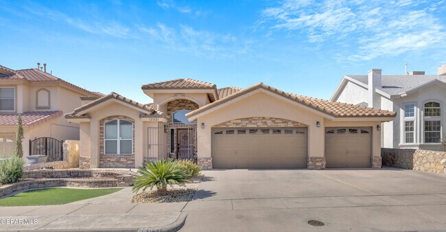 12521 Paseo Alegre Dr in El Paso, TX - Building Photo - Building Photo