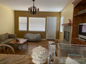1 Brittany Dr in Redlands, CA - Building Photo - Building Photo