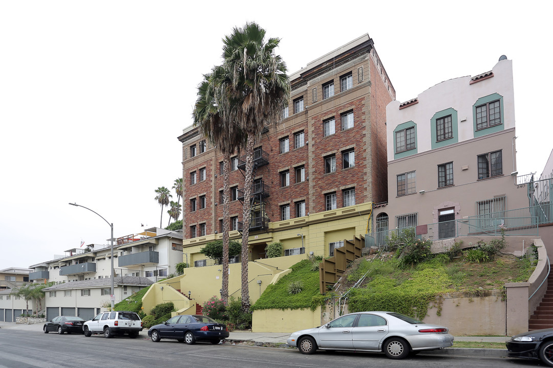 236 S Coronado St in Los Angeles, CA - Foto de edificio